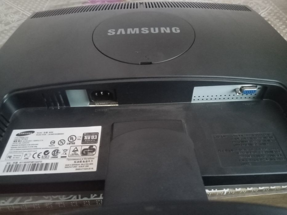 Монитор samsung 2008г