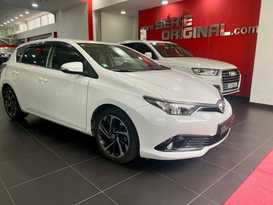 Toyota Auris 1.6 D-4D Exclusive