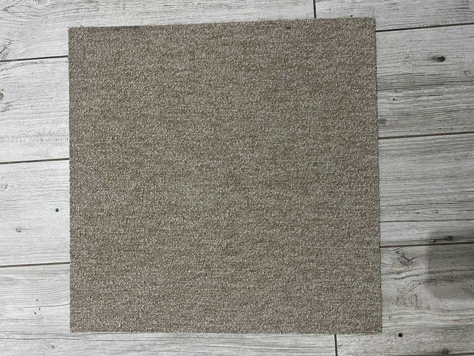 Wykładzina dywanowa szara kwadrat 50x50