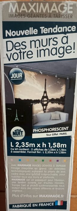 Fototapeta wieża Eiffla świecąca w ciemności