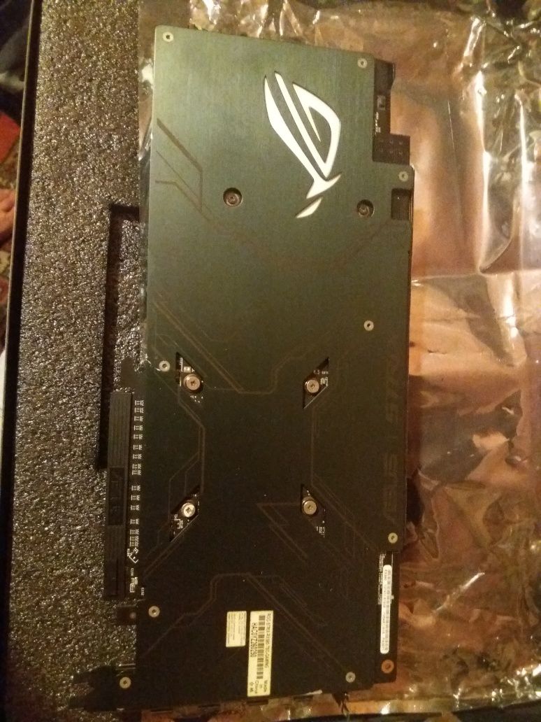 Asus Strix Repablic of Gamers Quake 8 Gb