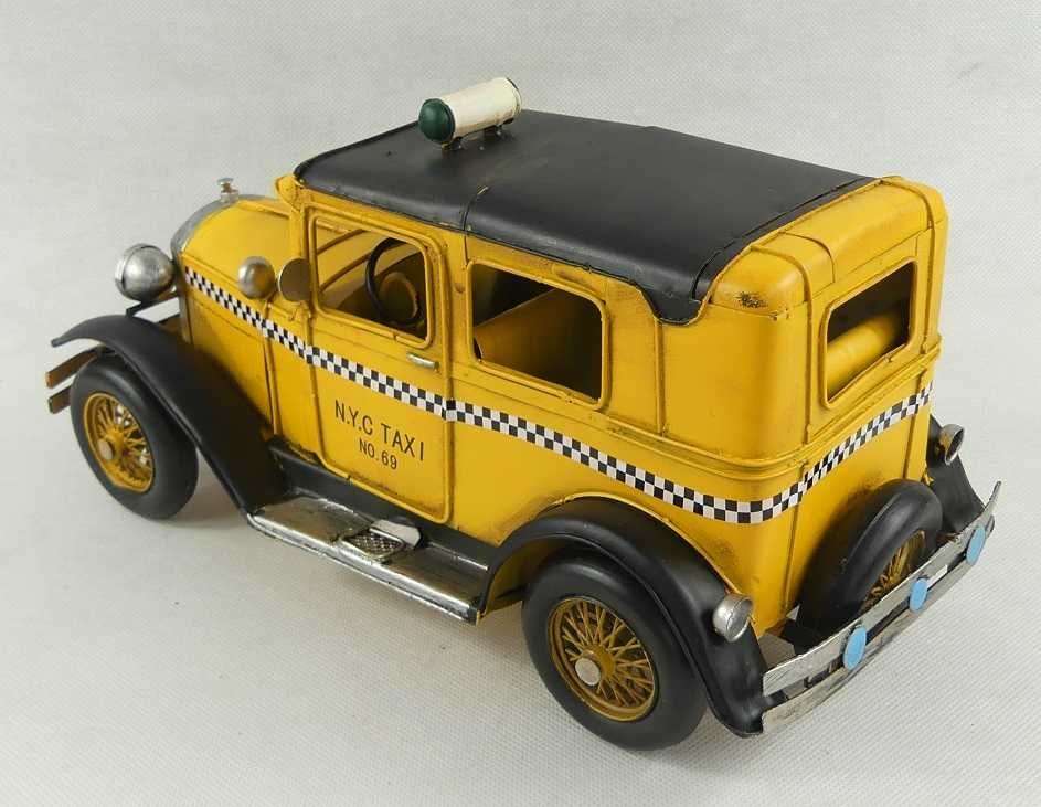 Metalowy model pojazd AUTO N.Y.C. TAXI 33 cm retro