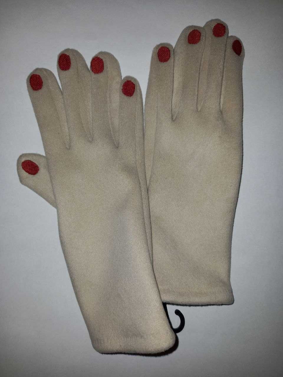Рукавички з манікюром трендові бежеві сенсорні перчатки с маникюром