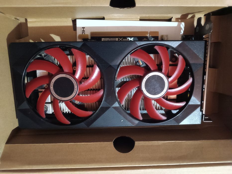 Відеокарта на PC 4GB