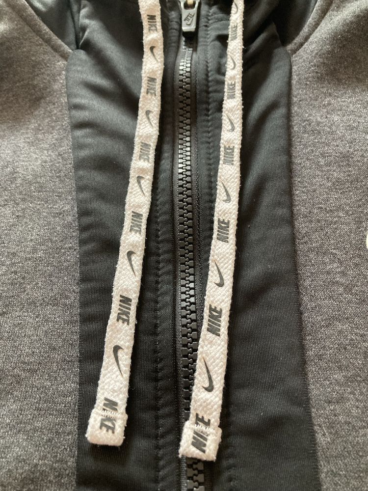 Кофта Nike size M с капюшоном big logo