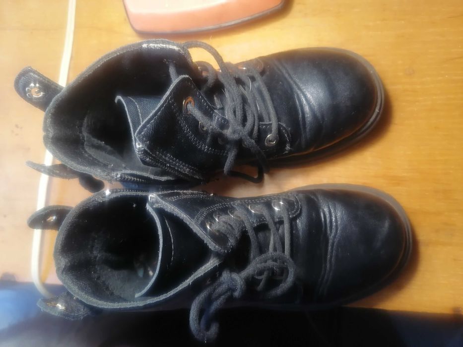 Детские кожаные ботинки