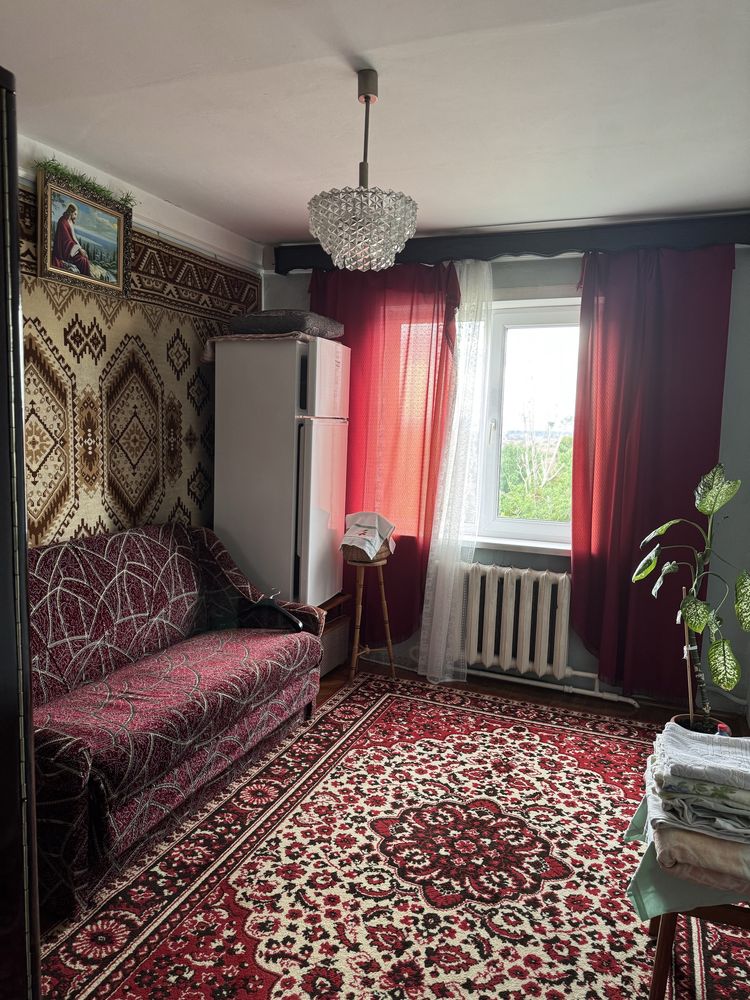 Продається двокімнатна квартира