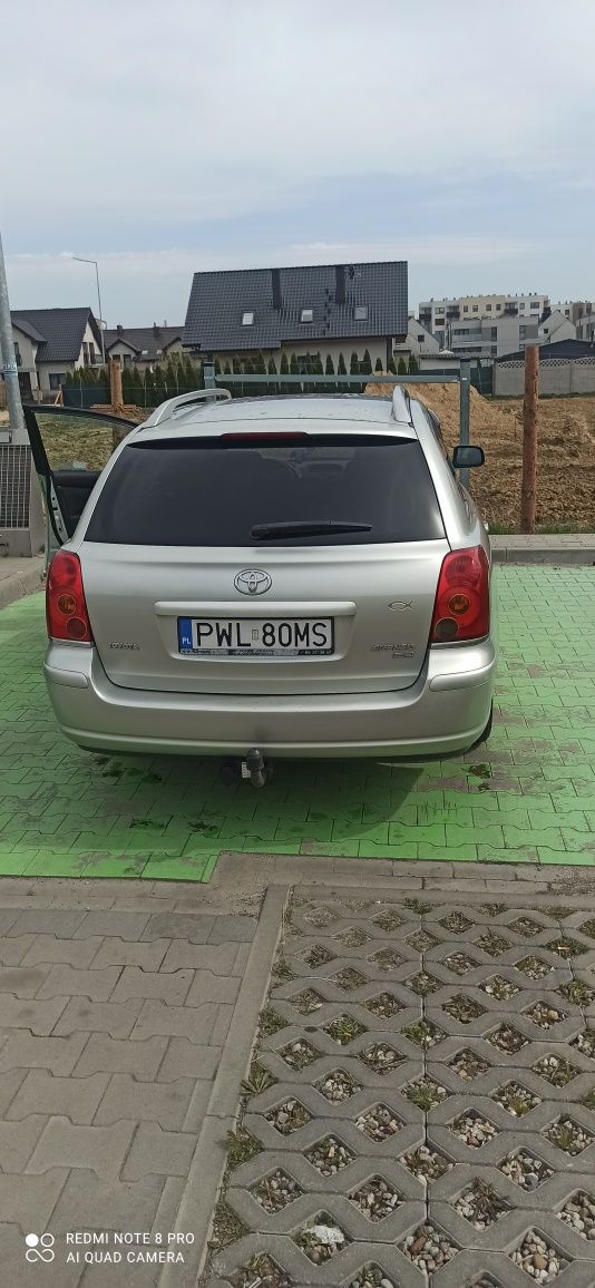 TOYOTA Avensis t 25