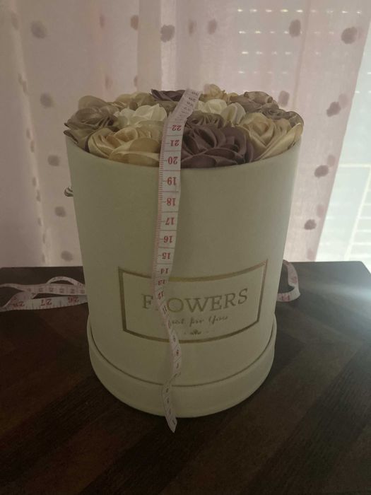 Flower box, róże, prezent