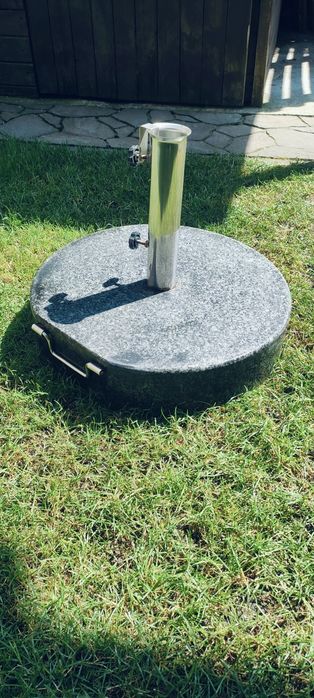 Granitowa podstawa pod parasol ogrodowy