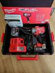 Klucz udarowy Milwaukee M18FHIW2F12-502X !!! Zestaw !!! Nowy !!!
