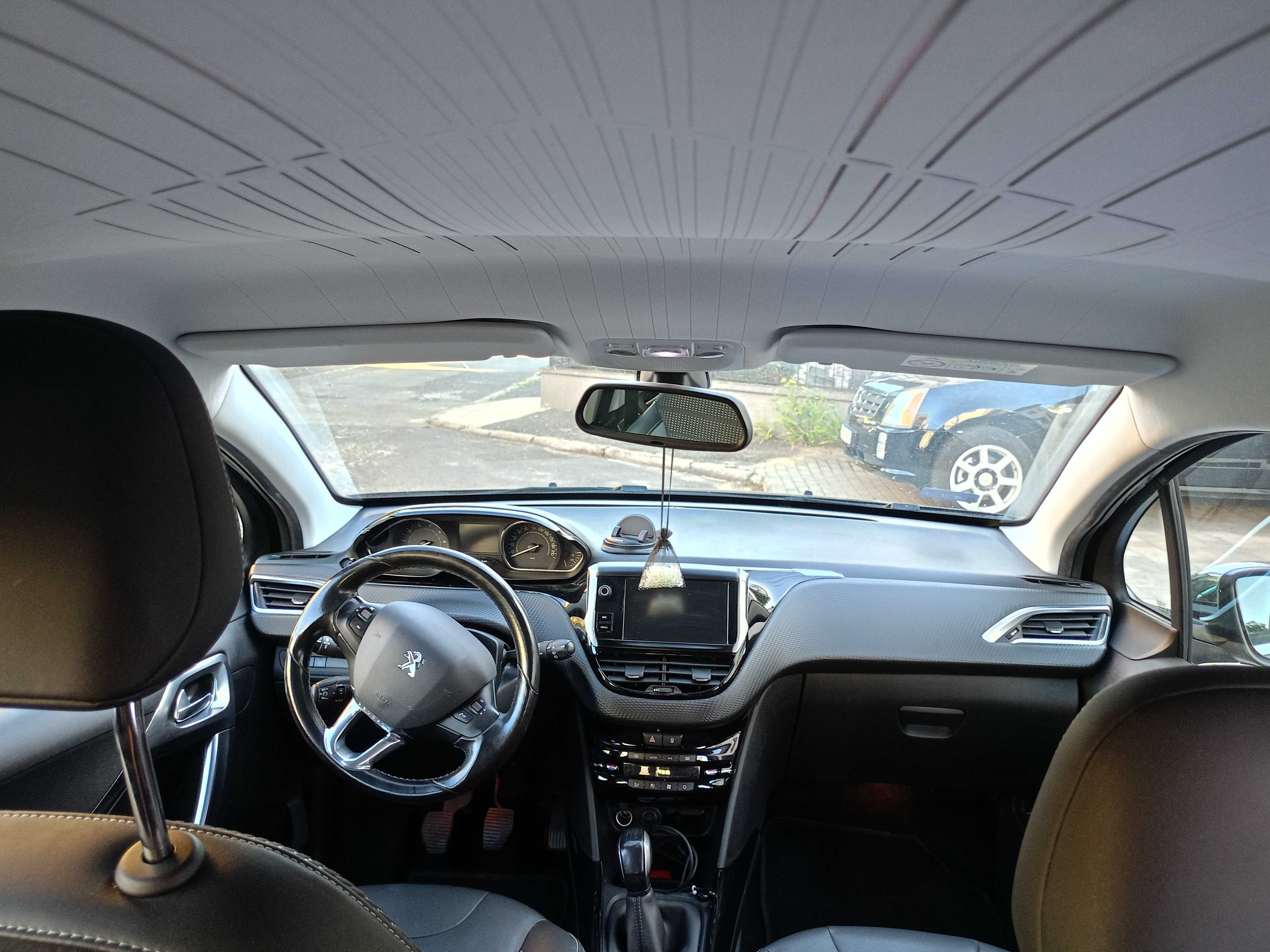Peugeot 2008 1,2 Benzyna 2015r.