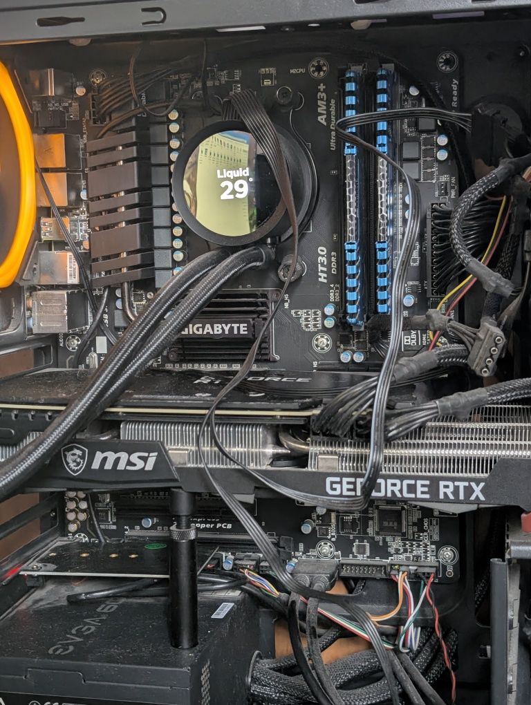 Материнська плата gygabite ga990fxa ud3 r5 + amd fx8350
