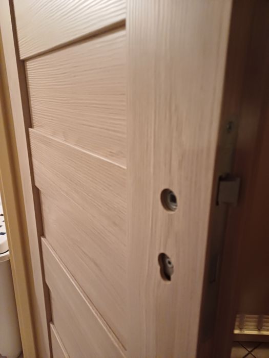 Drzwi  łazienkowe 80cm, prawe