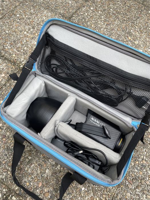 Nanlite Forza 60b + Projetor 19º + Acessórios