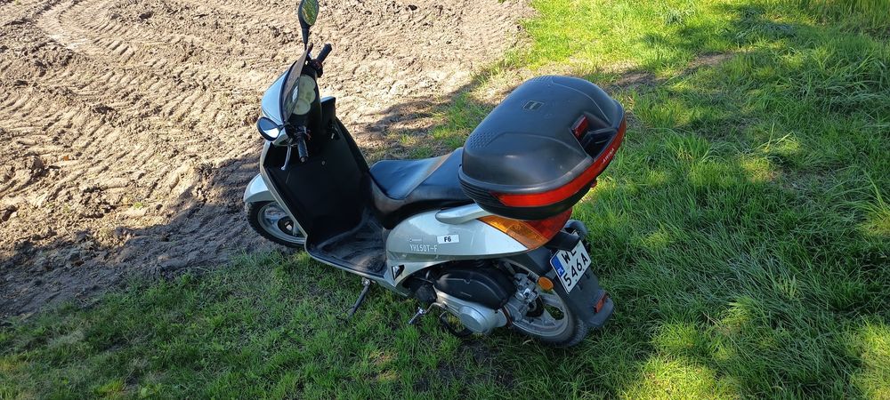 Sonic(Licencja Honda ) YH125T. 10KM. 2008r. Niski przebieg 5400 km
