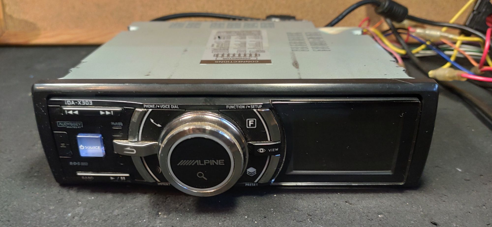ALPINE IDA-X 303 USB radio
