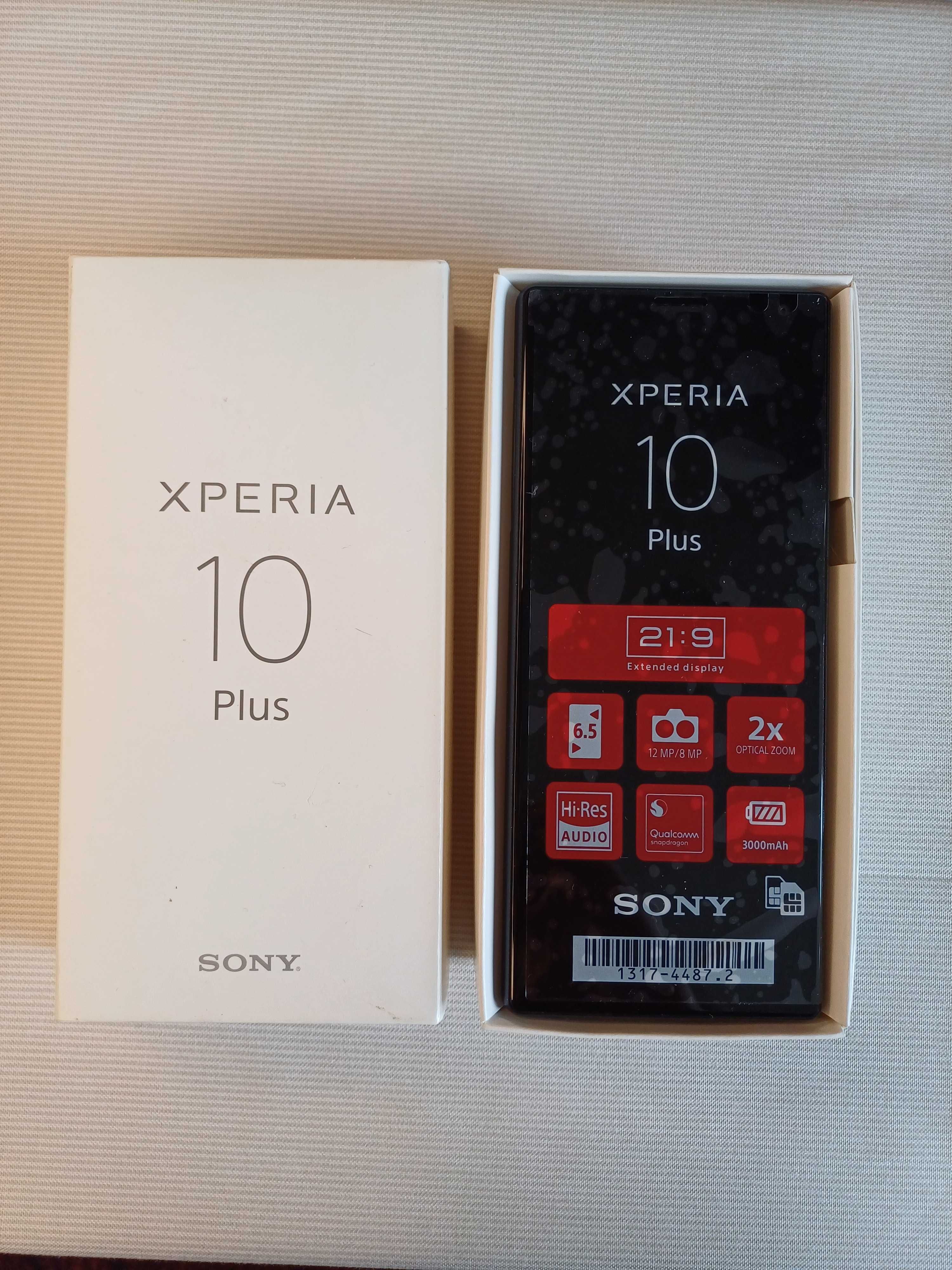 Смартфон  SONY XPERIA в ідеальному стані.