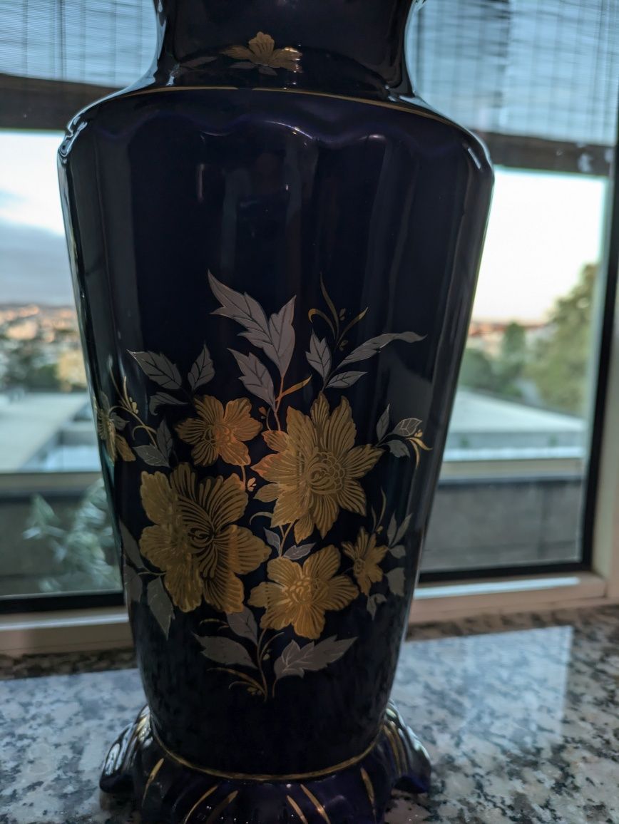 Jarrão antigo azul com dourado