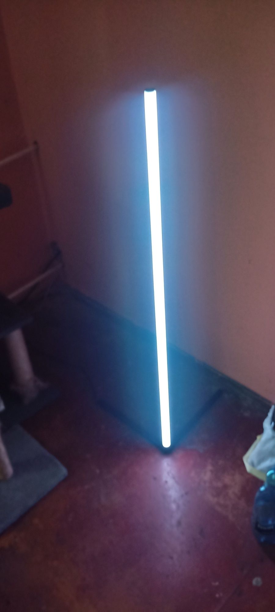 Lampa led stojaca