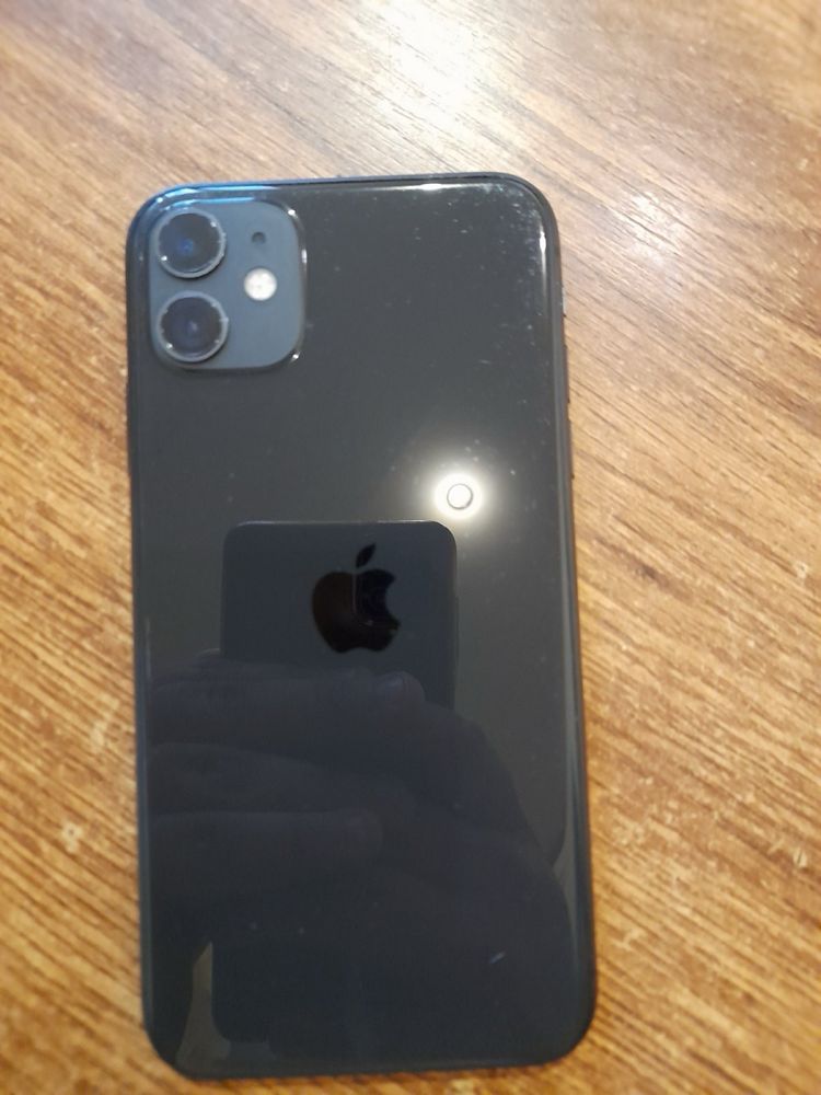 В продаже iPhone 11 64