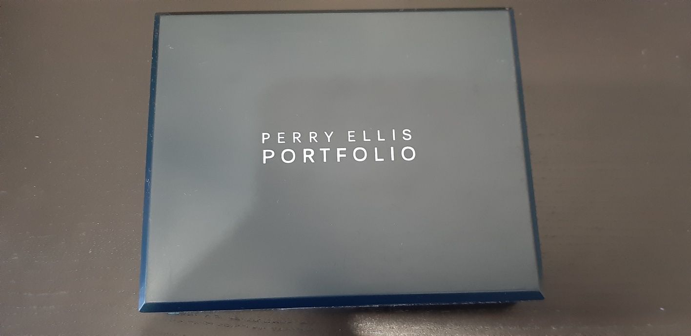 Carteira Perry Ellis