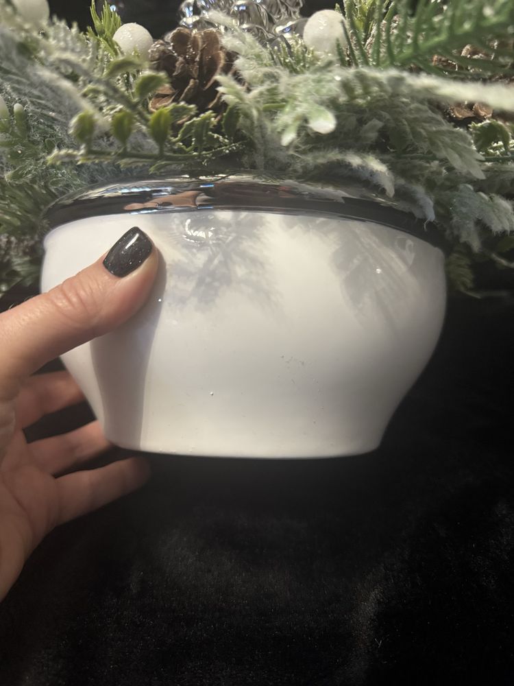 Stroik w sylu glamour w ceramicznej doniczce