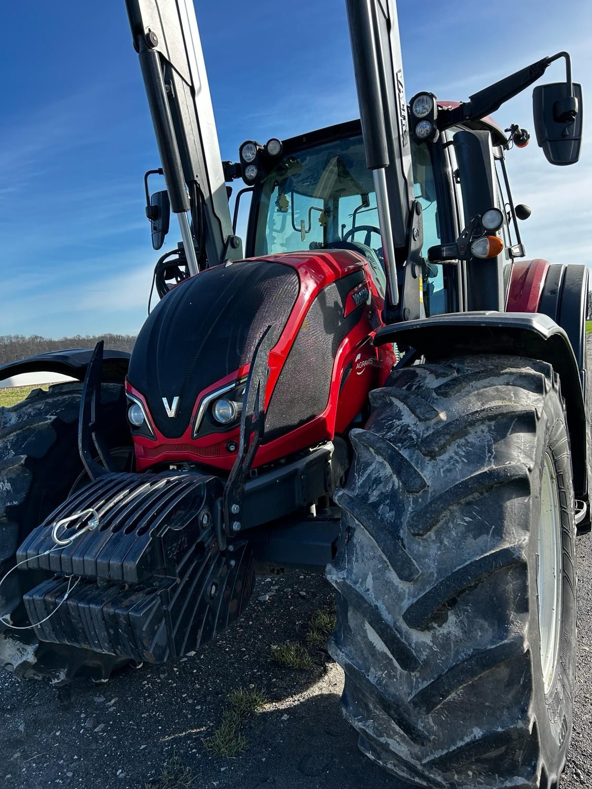 Valtra N 154  new holland fendt