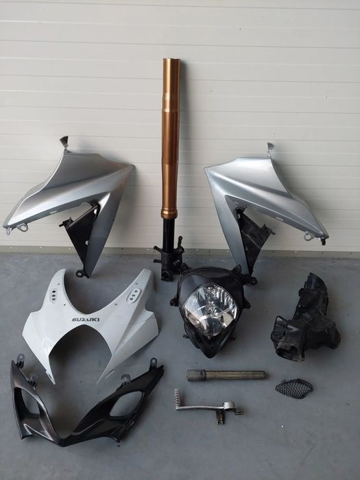 SUZUKI GSX-R 1000 K7 K8 czasza owiewka laga lampa oś