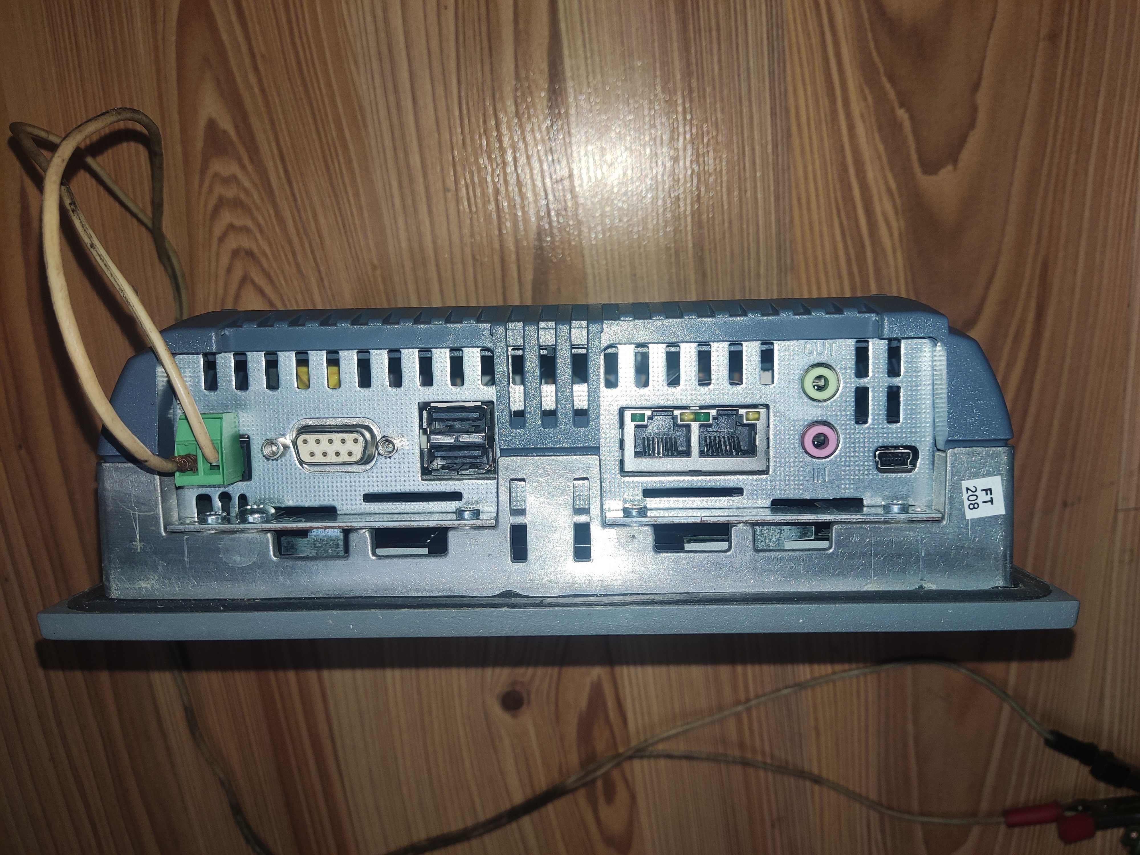 Panel operatorski Siemens Simatic 6AV2 124-0GC01-0AX0, TP700 Comfort