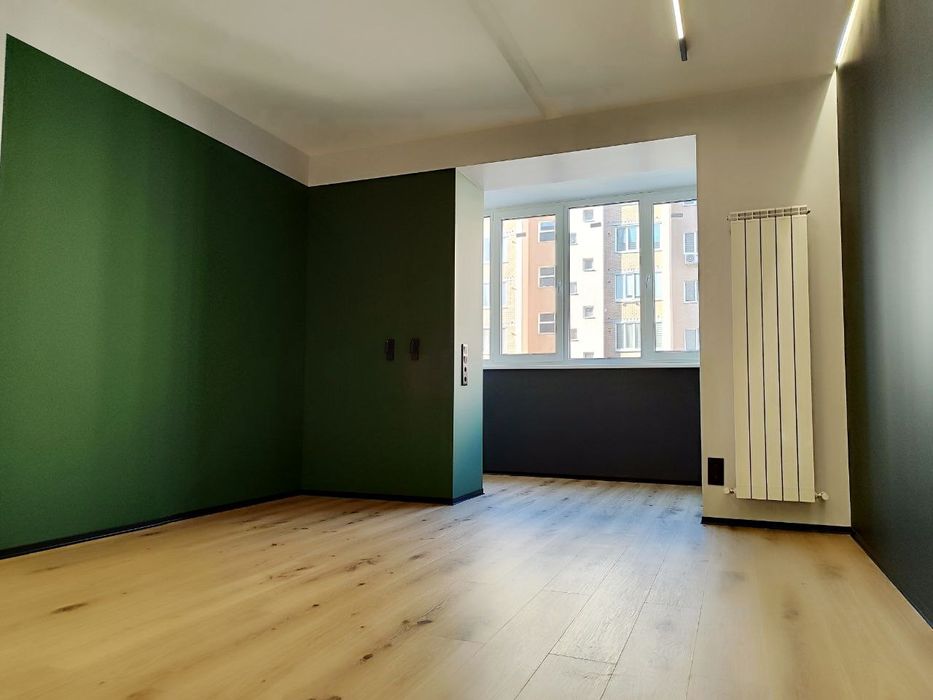 Простора 1-кім. квартира з ремонтом й індивідуальним опаленням!