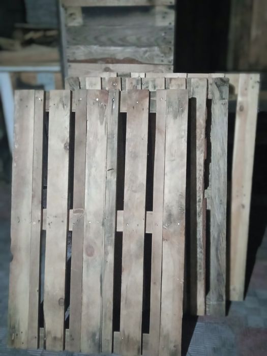 Поддоны деревянные и пластиковые