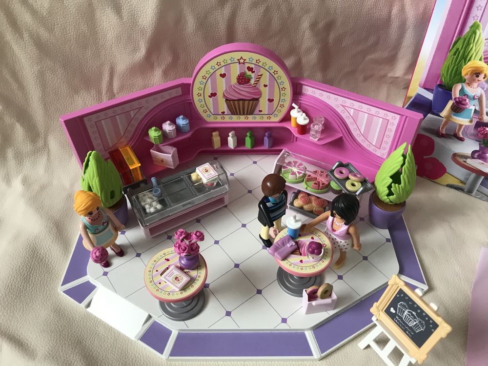 Klocki Playmobil 9080. City life Kawiarnia Cupcake