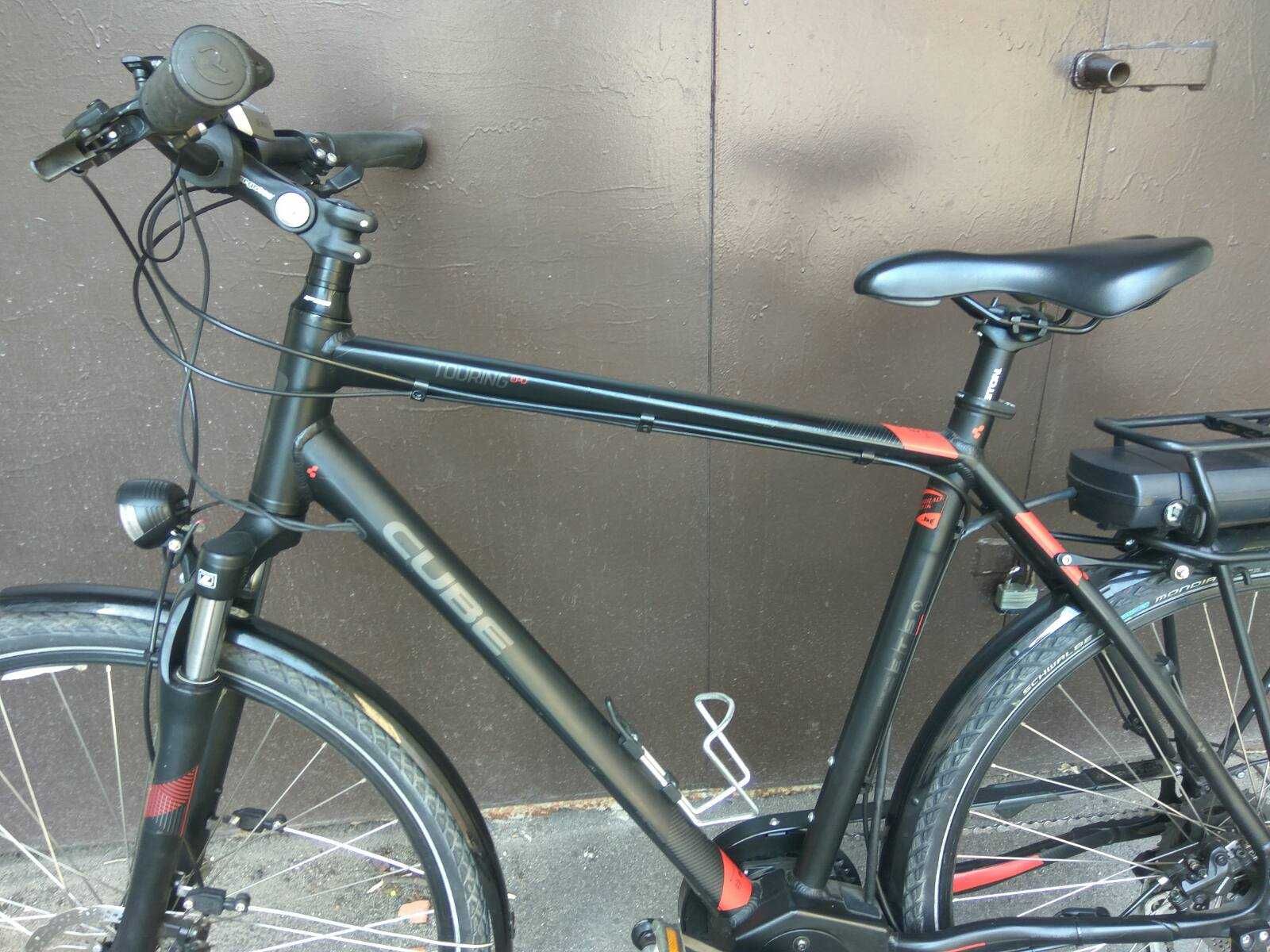 Электро велосипед Cube Touring epo, мотор Bosch батарея 400