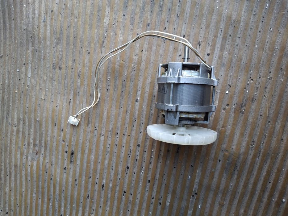 Моторчик на хлебопечку LG