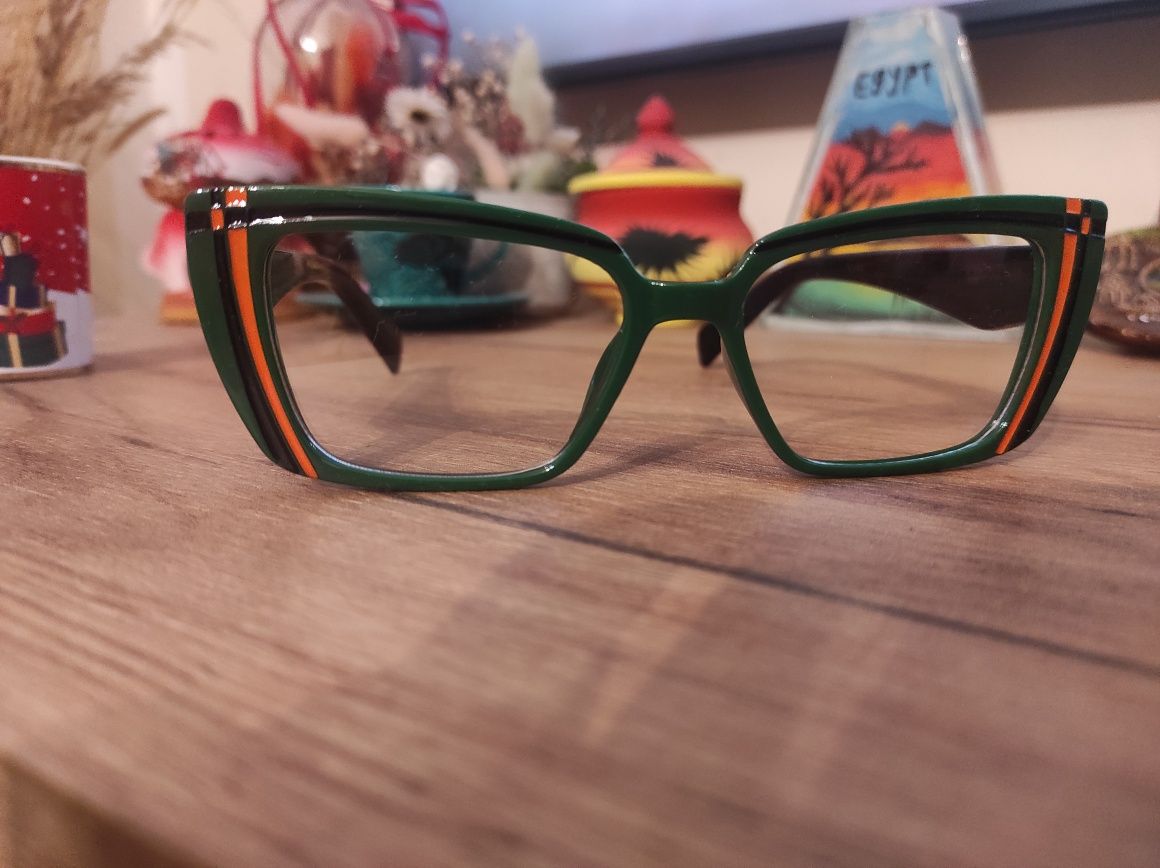 Okulary zielone kocie oczy oprawki z pazurem nowoczesne modne