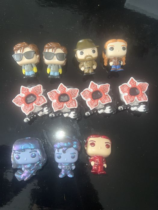 kinder ovo stranger things