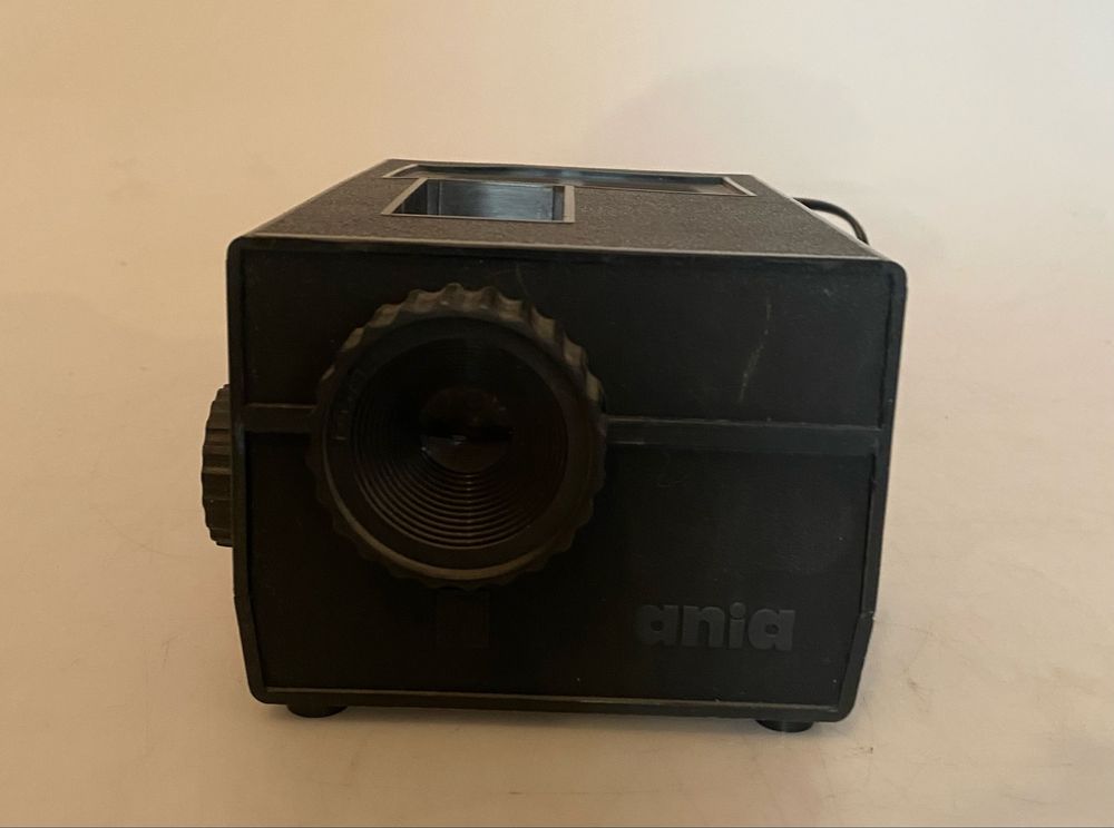 Projektor do bajek Ania czarny