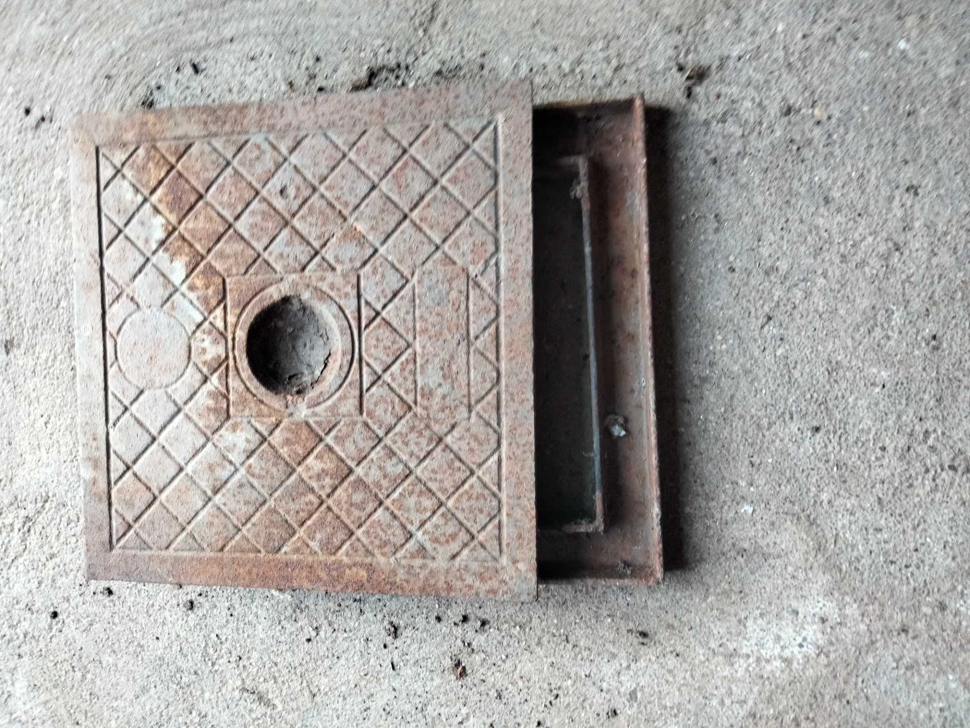 Tampa em ferro com 25 cm para construção civil