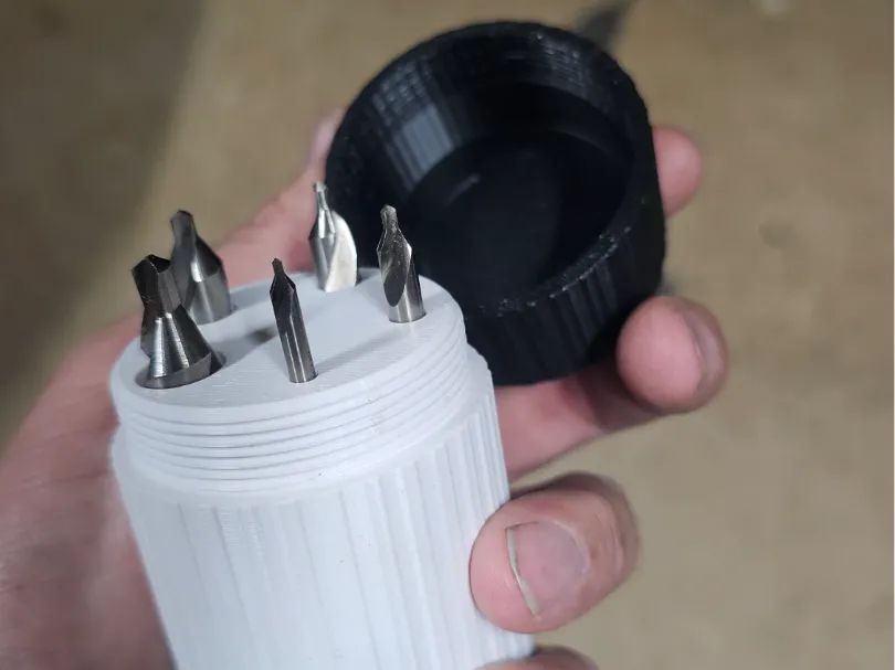 Caixa Robusta para Brocas Harbor Freight