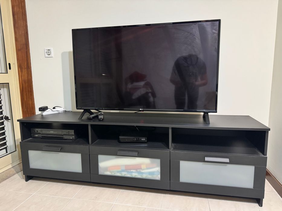 Móvel de sala (TV)