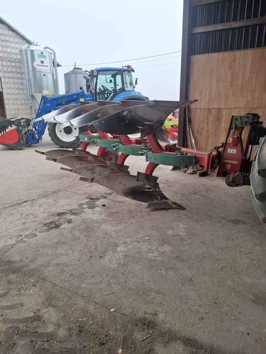 Sprzedam plug 4 skibowy obrotowy kverneland