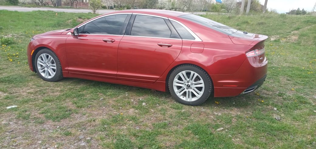 Lincoln mkz 2014р 2.0 гібрид