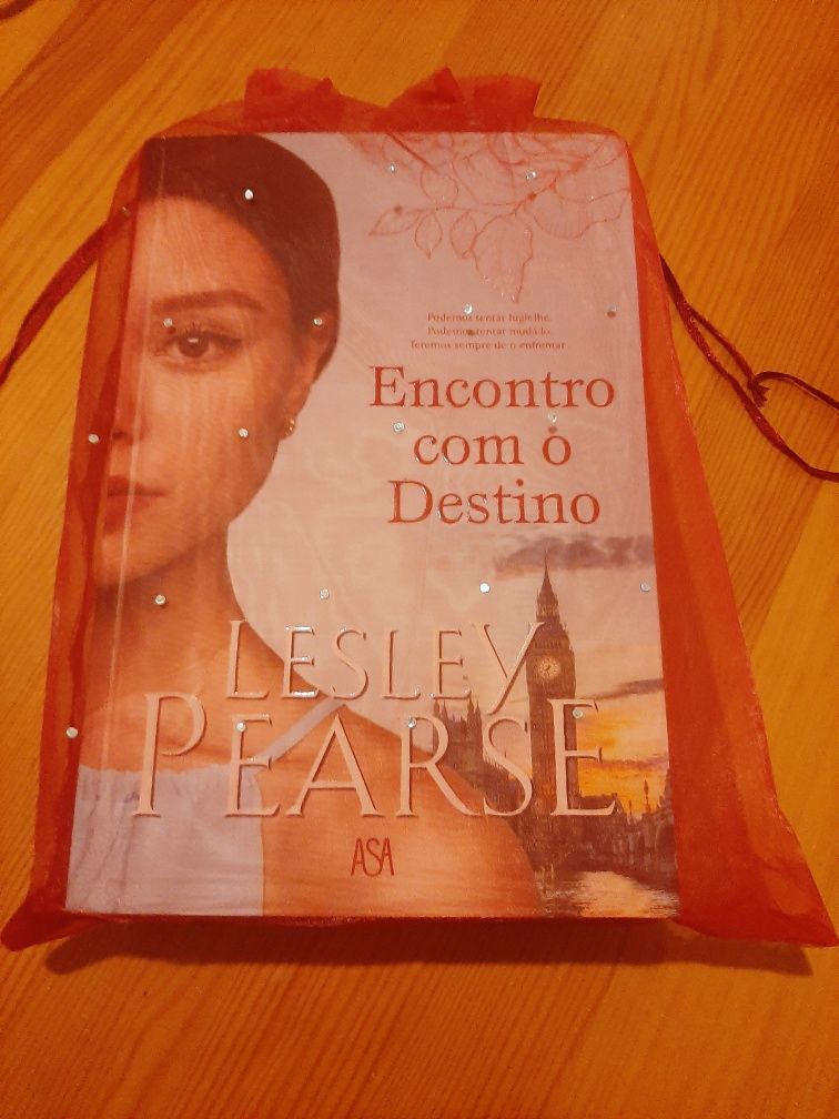 Encontro com o destino - Lesley Pearse