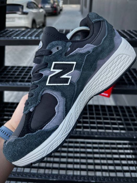 Чоловічі Кросівки New Balance 2002R