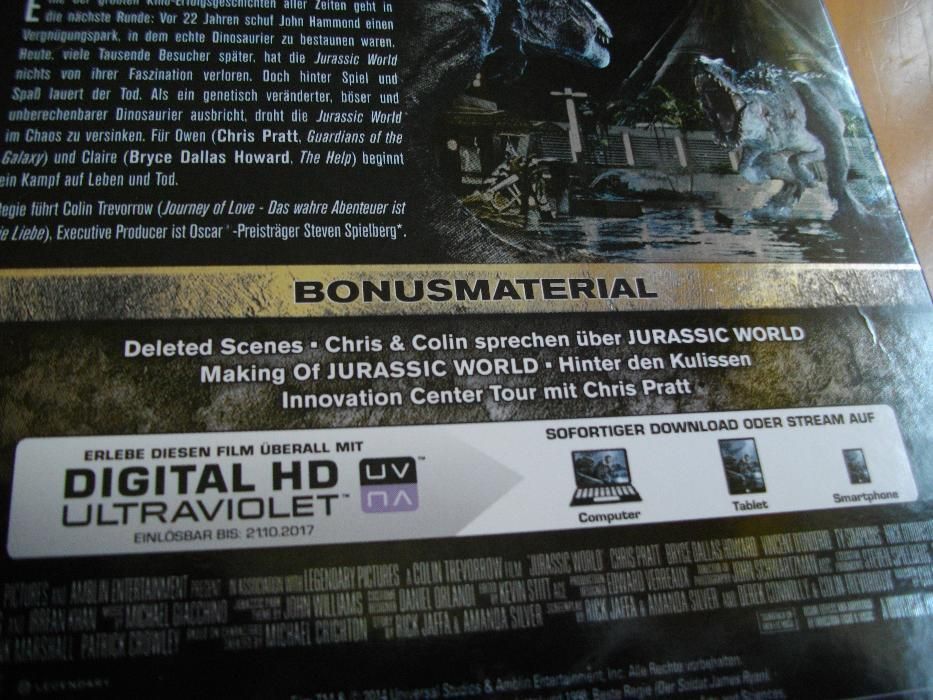 Jurassic World Blu-ray +