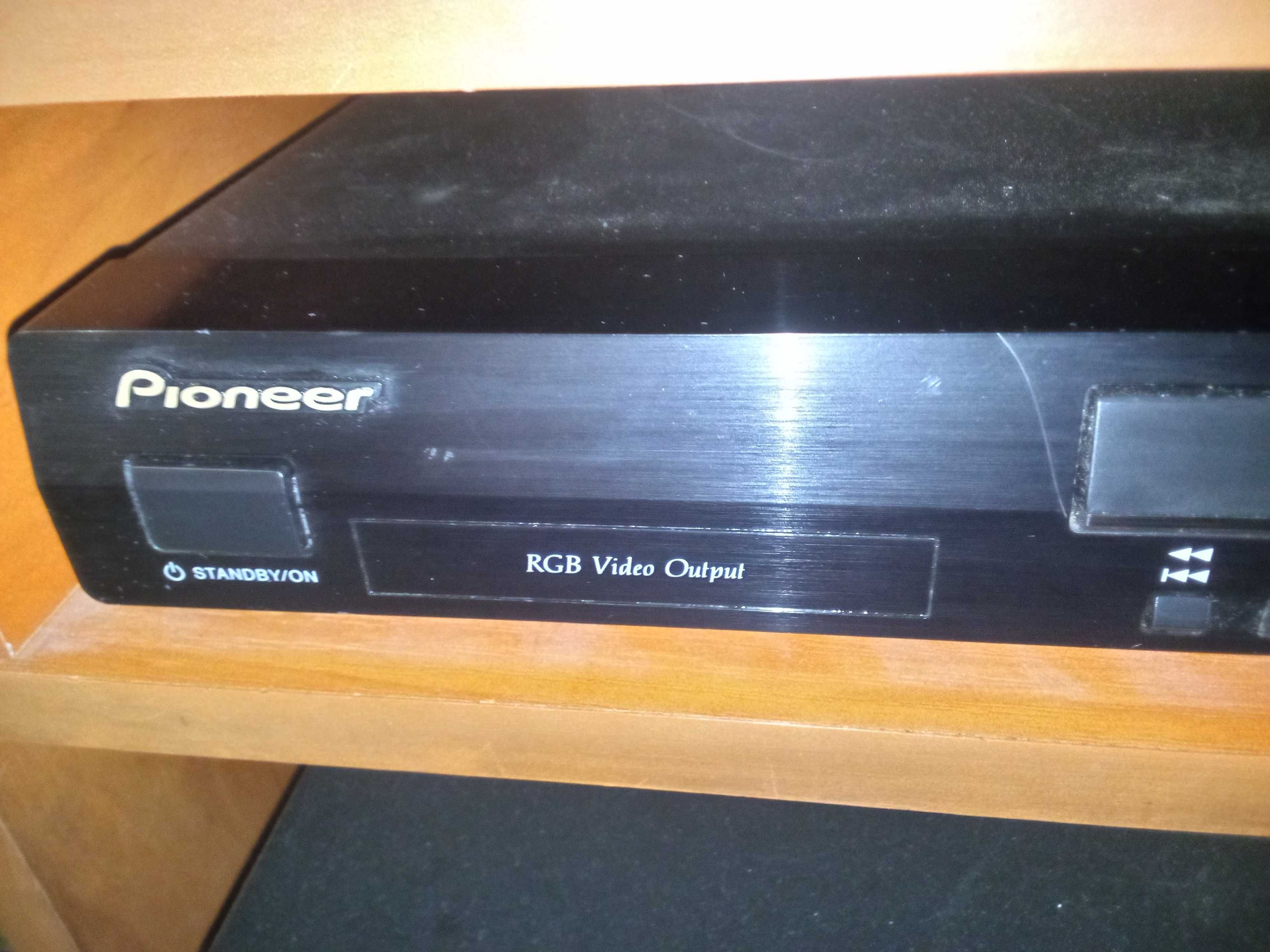 Odtwarzacz DVD CD Pioneer DV454