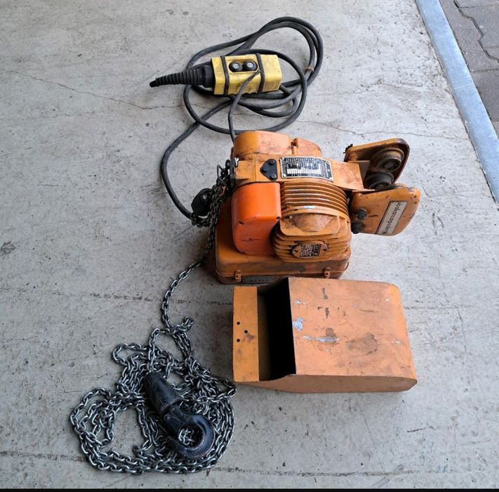 Wciągarka łańcuchowa,elektryczna