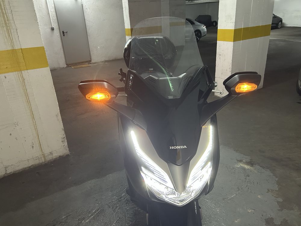 Honda Forza 300