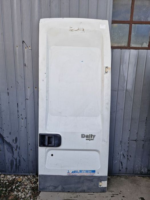 IVECO DAILY III 3 DRZWI PRAWY TYŁ TYLNE SKRZYDEŁKOWE SKRZYDŁO